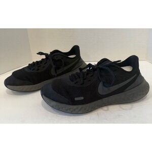 Nike Revolution 5 Black BQ5671-001 Running Sneaker Shoes Kids 4.5Y